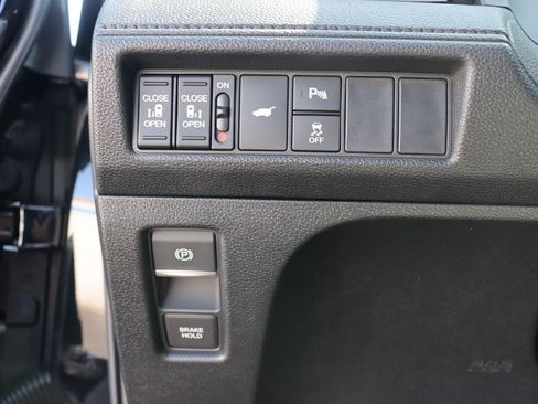 Certified 2026 Honda Odyssey Elite image 33