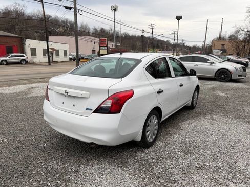 Used 2012 Nissan Versa S w/ Cruise Control Pkg image 8
