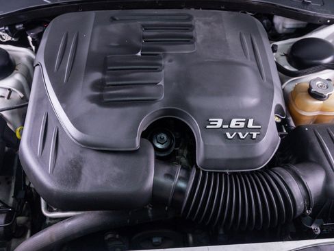 Used 2012 Chrysler 300 Limited RWD image 7