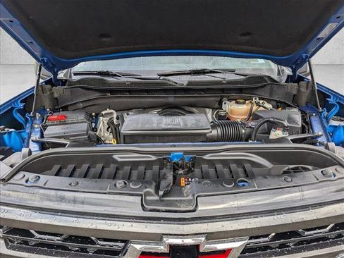 Used 2022 Chevrolet Silverado 1500 ZR2 w/ Technology Package image 19