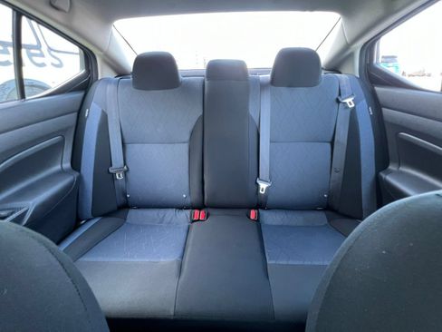 Used 2025 Nissan Versa SV FWD image 43