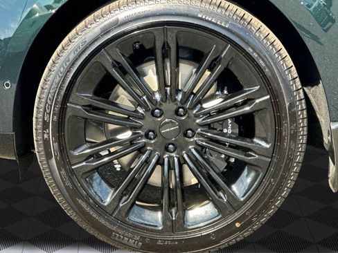 New 2026 Land Rover Range Rover Long Wheelbase SE AWD/4WD image 12