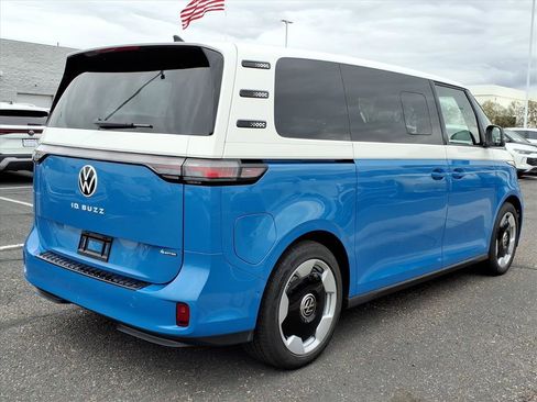 New 2025 Volkswagen ID. Buzz Pro S Plus image 7