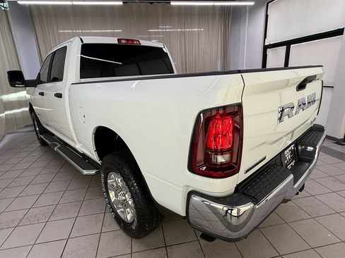 Used 2025 RAM 2500 Big Horn AWD/4WD image 8
