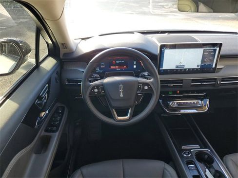 Used 2024 Lincoln Corsair FWD w/ Equipment Group 102A image 27