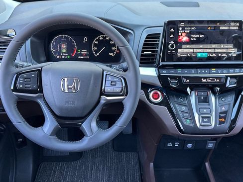 New 2026 Honda Odyssey Touring image 27