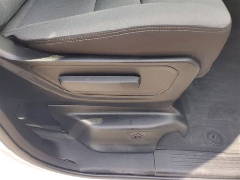 Used 2023 RAM 1500 Big Horn image 35