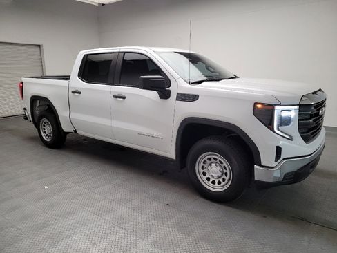 Used 2022 GMC Sierra 1500 Pro w/ Pro Value Package image 11