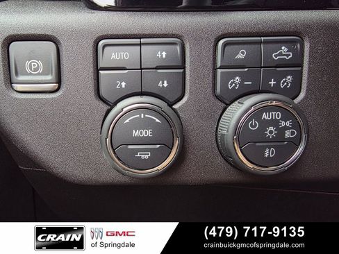 Used 2024 Chevrolet Silverado 2500 LTZ w/ LTZ Premium Package AWD/4WD image 12