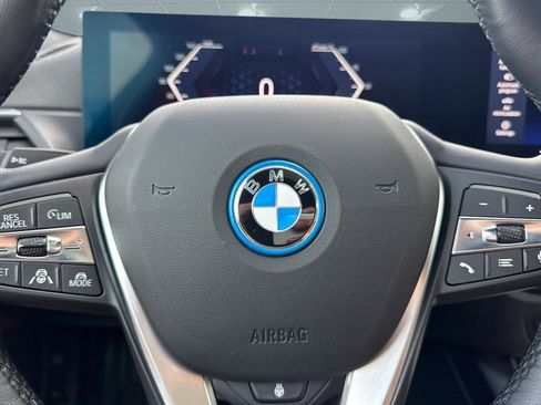 Used 2023 BMW i4 eDrive35 image 17