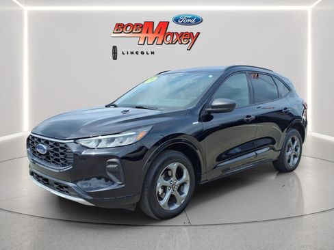 Used 2024 Ford Escape ST-Line w/ Tech Pack #1 AWD/4WD image 1