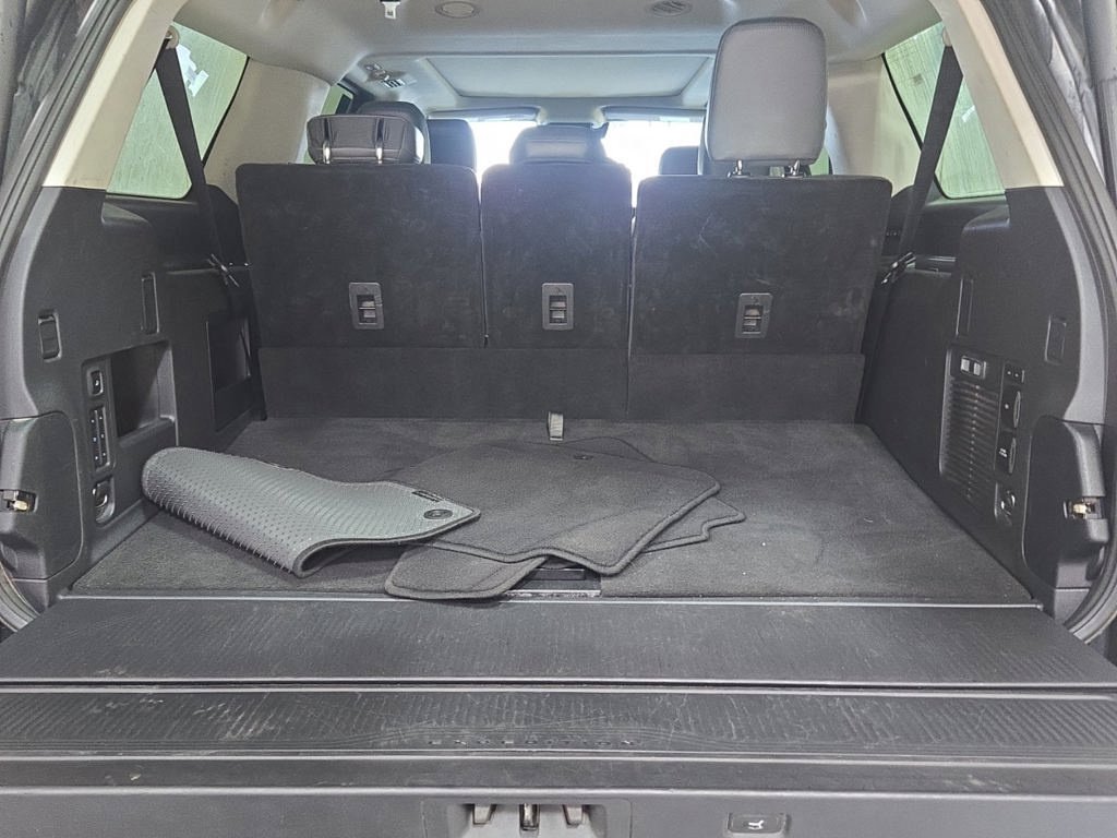 Used 2025 Ford Expedition Max Active AWD/4WD image 6