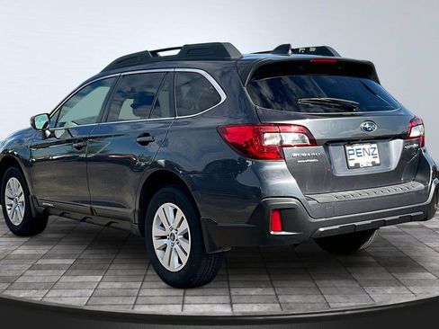 Used 2019 Subaru Outback 2.5i Premium w/ Popular Package #2 AWD/4WD image 4