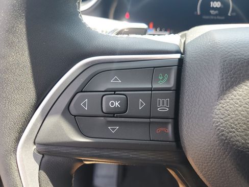 Used 2024 Jeep Grand Cherokee L Altitude RWD image 16