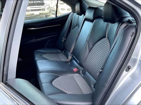 Used 2024 Toyota Camry SE image 25