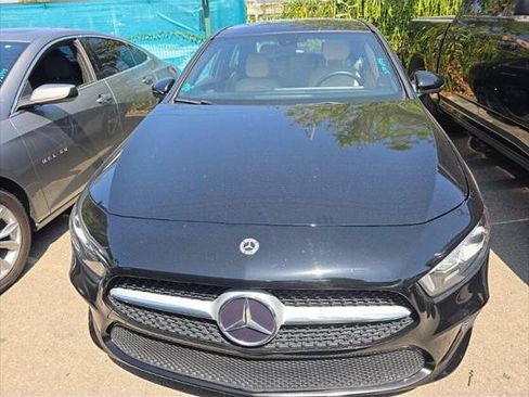 Used 2022 Mercedes-Benz A 220 image 3