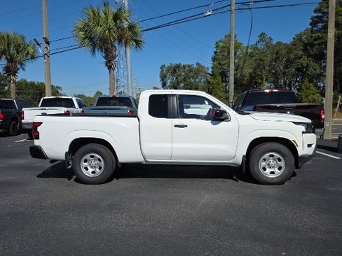 Used 2022 Nissan Frontier S w/ Technology Package image 8