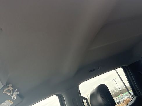 Used 2021 Ford F150 Lariat image 7