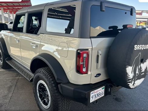 Used 2025 Ford Bronco Outer Banks w/ Sasquatch Package AWD/4WD image 5