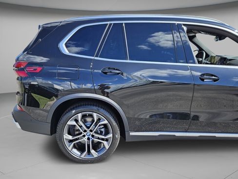 New 2026 BMW X5 xDrive40i w/ Climate Comfort Package image 42