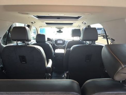 Used 2019 Chevrolet Traverse LT w/ LT Premium Package AWD/4WD image 11