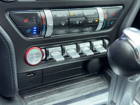 Used 2018 Ford Mustang Premium image 32
