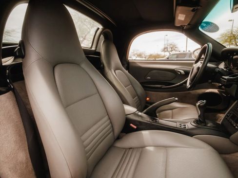 Used 2002 Porsche Boxster image 22