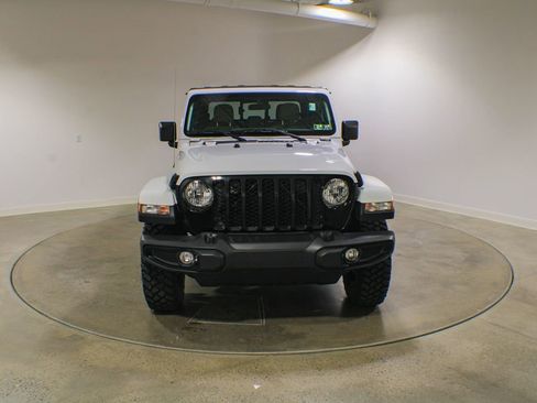 Used 2021 Jeep Gladiator Sport AWD/4WD image 8