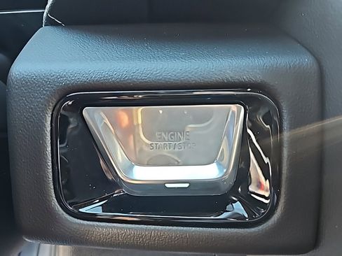 New 2026 GMC Yukon Elevation image 27