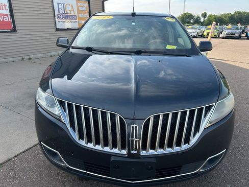 Used 2013 Lincoln MKX AWD image 2