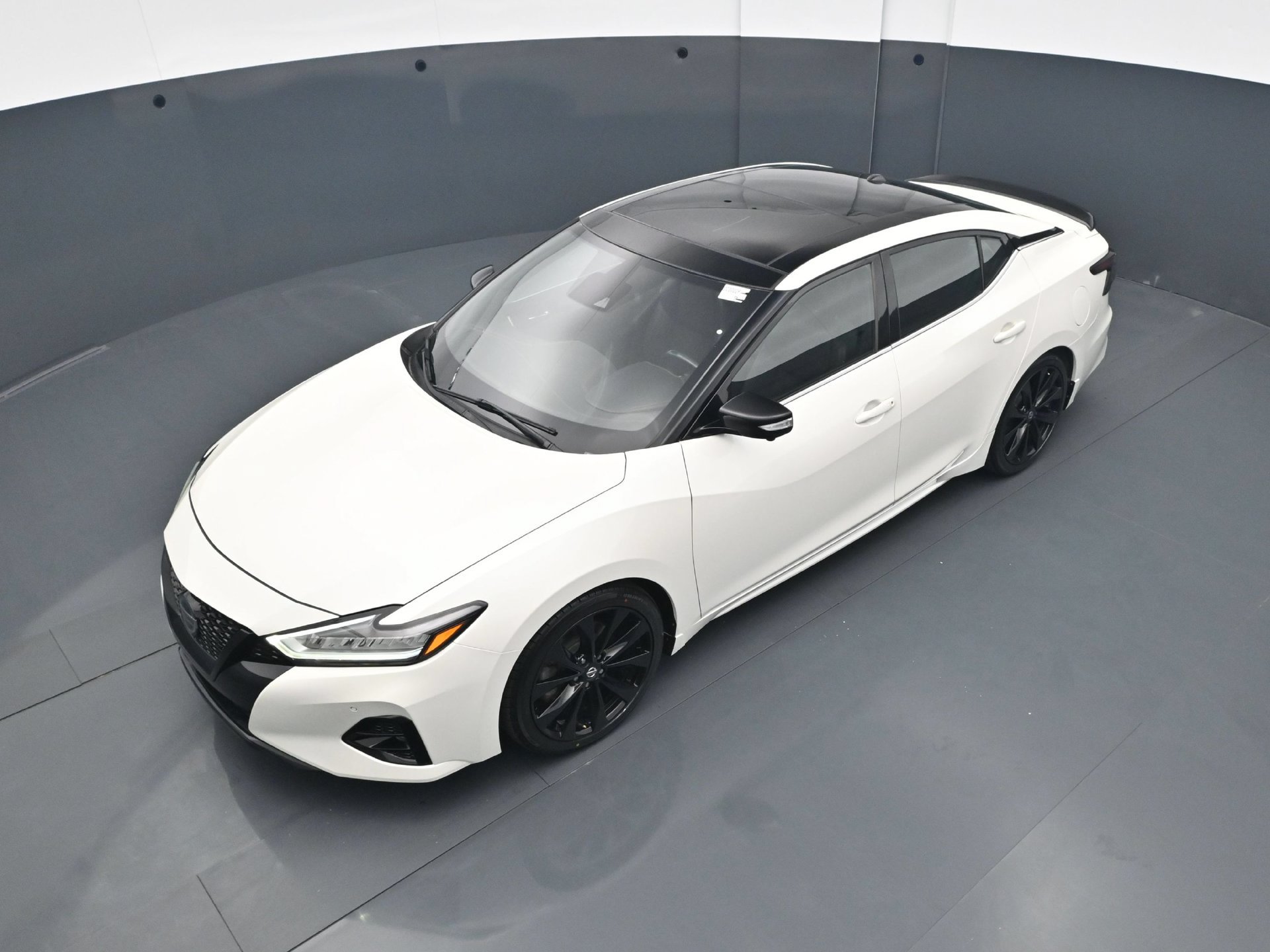 Used 2021 Nissan Maxima SR FWD image 36