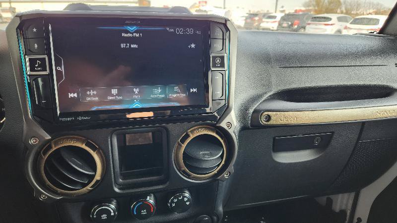 Used 2018 Jeep Wrangler Unlimited Sport AWD/4WD image 13