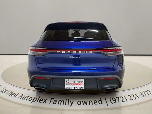 Used 2022 Porsche Macan AWD/4WD image 4