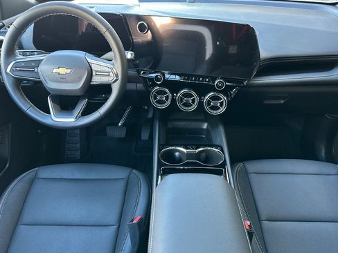 Used 2026 Chevrolet Blazer EV LT image 16