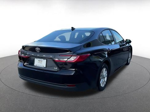 Used 2025 Toyota Camry LE image 11