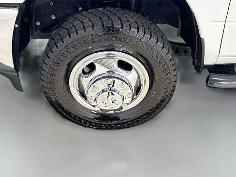 Used 2024 RAM 3500 Big Horn w/ Bed Utility Group image 29