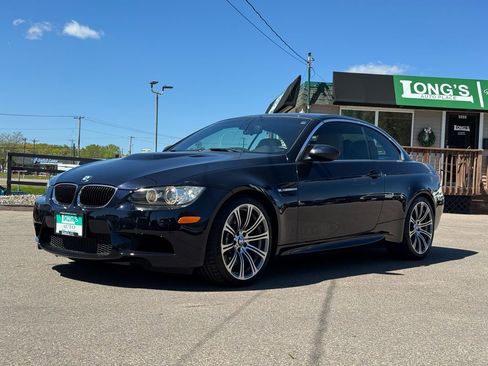 Used 2011 BMW M3 Convertible RWD image 4