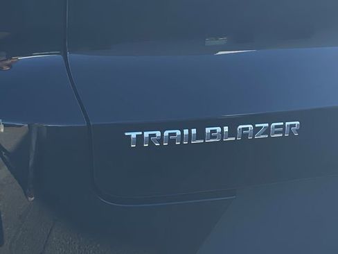 New 2026 Chevrolet TrailBlazer LT FWD image 17