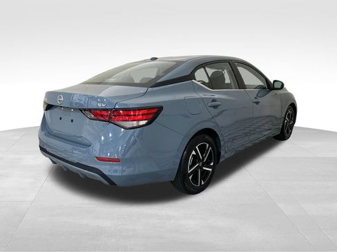 Used 2024 Nissan Sentra SV FWD image 5