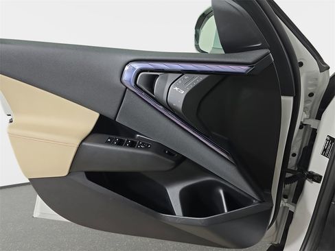 Used 2025 BMW X3 xDrive30i w/ Convenience Package image 29