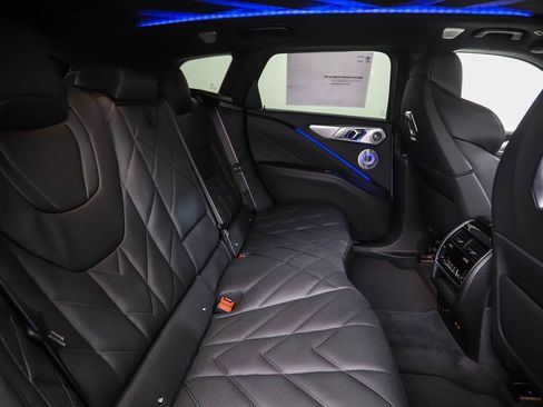 New 2026 BMW XM Label Red image 28