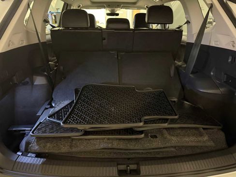 Certified 2022 Volkswagen Tiguan SE image 25