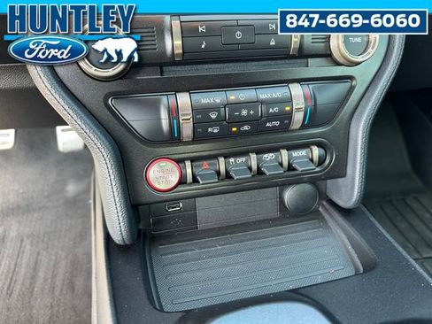 Used 2021 Ford Mustang Shelby GT500 w/ Technology Package image 21