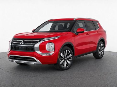 Used 2025 Mitsubishi Outlander SEL FWD image 3