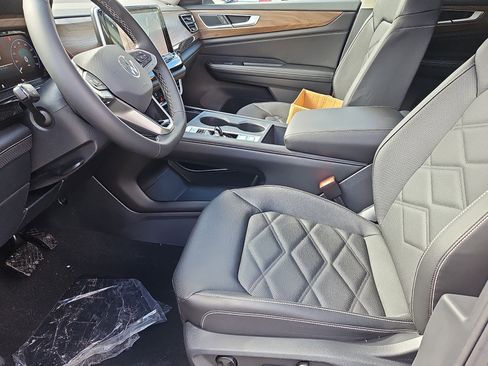 New 2026 Volkswagen Atlas SE image 16