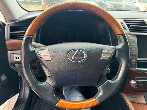 Used 2011 Lexus LS 460 w/ Touring Edition RWD image 41