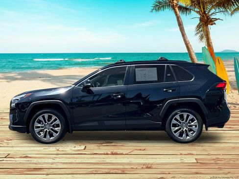 Used 2023 Toyota RAV4 XLE Premium FWD image 3