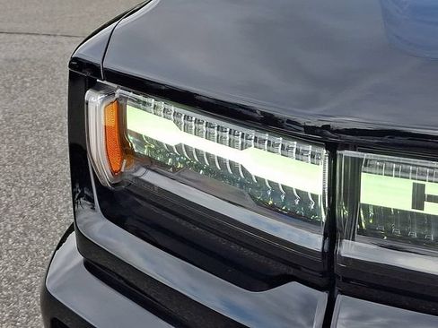 Used 2025 GMC Hummer EV 3X w/ LPO, Dark Essentials Package AWD/4WD image 30