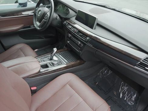 Used 2016 BMW X5 xDrive40e image 11