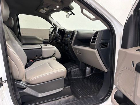 Used 2022 Ford F350 XL w/ Power Equipment Group image 36